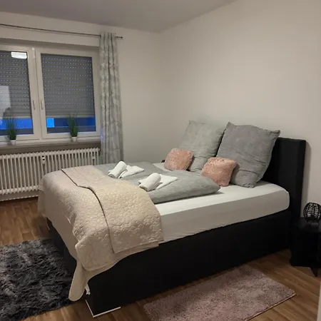 Apartment Urban Exit An Der A93, Zentral, Neu, Wlan *